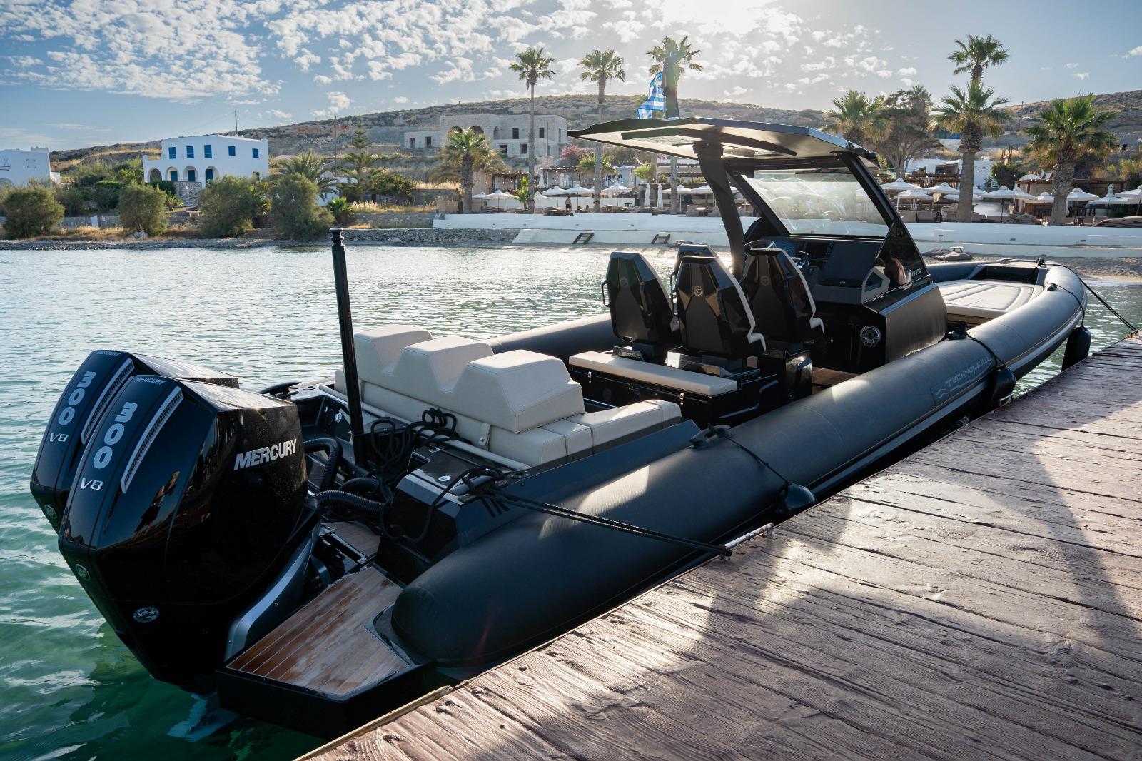 Private boat charter booking process in Paros, Greece